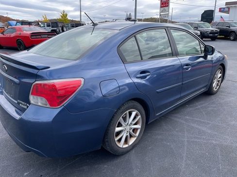 Used 2013 Subaru Impreza 2.0i Premium w/ All-Weather Pkg image 7