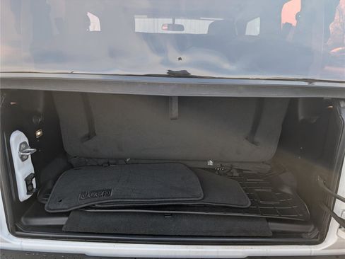 Used 2022 Jeep Wrangler Sport S image 12