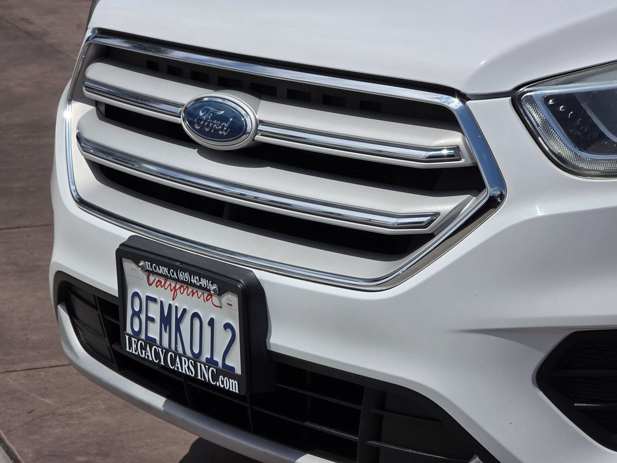 Used 2018 Ford Escape SEL FWD image 7