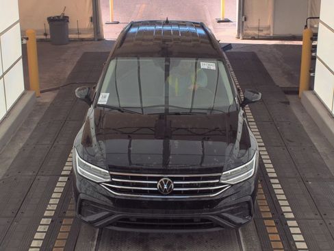 Used 2024 Volkswagen Tiguan S image 2