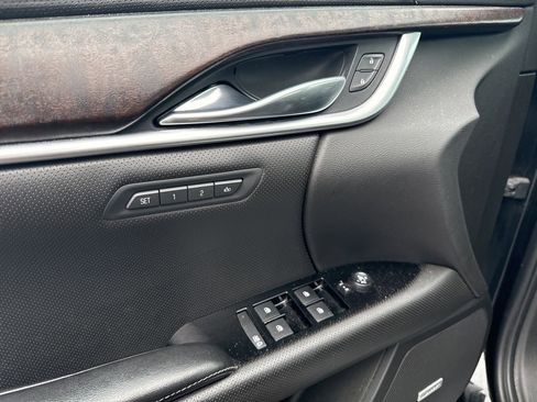 Used 2018 Cadillac XTS Luxury image 13