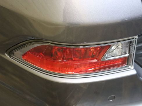 Used 2019 Lexus GX 460 Premium image 18