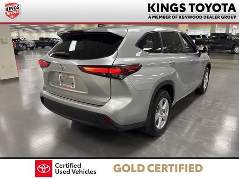 Certified 2025 Toyota Highlander LE AWD/4WD image 8