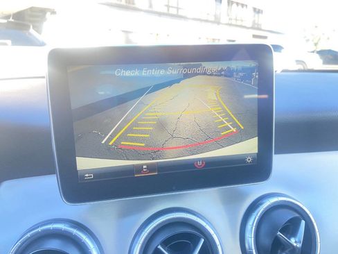 Used 2015 Mercedes-Benz CLA 250 image 14