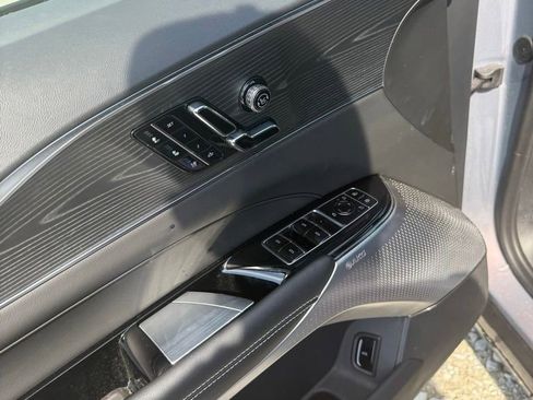 Used 2025 Cadillac Lyriq Luxury w/ LPO, Floor Liner Package AWD/4WD image 25