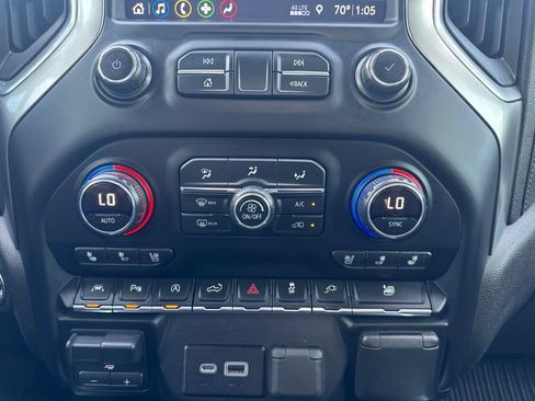 Used 2019 Chevrolet Silverado 1500 LTZ w/ LTZ Plus Package AWD/4WD image 4
