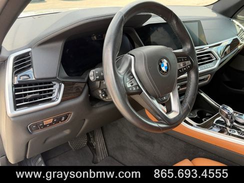 Used 2021 BMW X5 xDrive45e w/ Executive Package AWD/4WD image 15