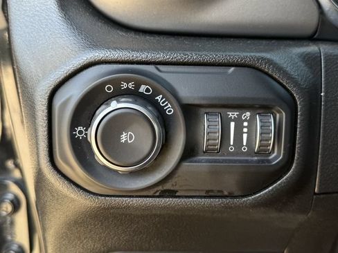 Used 2022 Jeep Wrangler Unlimited Sport w/ Sun And Sound Package AWD/4WD image 23