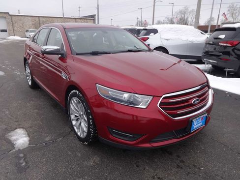 Used 2015 Ford Taurus Limited image 1
