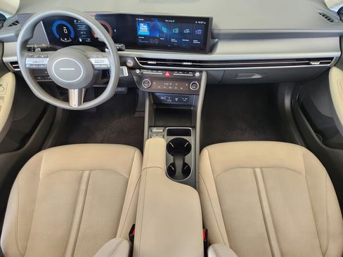 Used 2025 Hyundai Sonata SEL FWD image 26