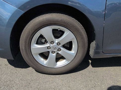 Used 2014 Toyota Sienna LE FWD image 14