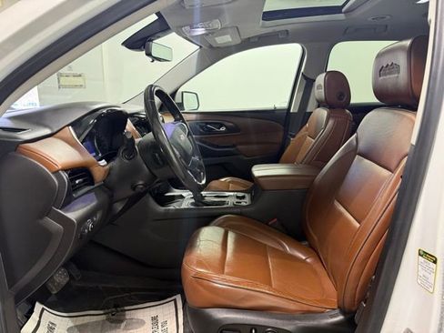 Certified 2021 Chevrolet Traverse High Country w/ LPO, Floor Liner Package AWD/4WD image 16