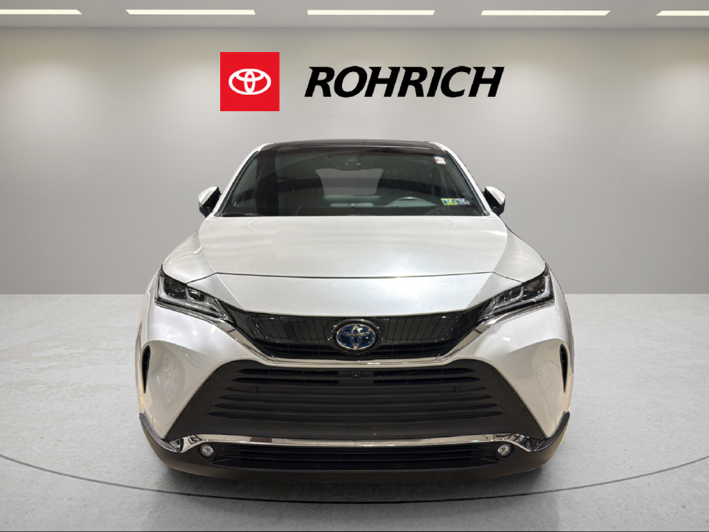 Used 2023 Toyota Venza Limited AWD/4WD image 2