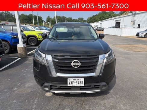 Certified 2023 Nissan Pathfinder SL w/ SL Premium Package FWD image 7