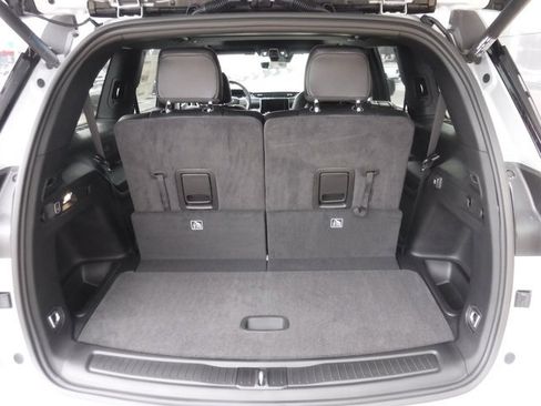 New 2025 Jeep Grand Cherokee L Altitude image 39