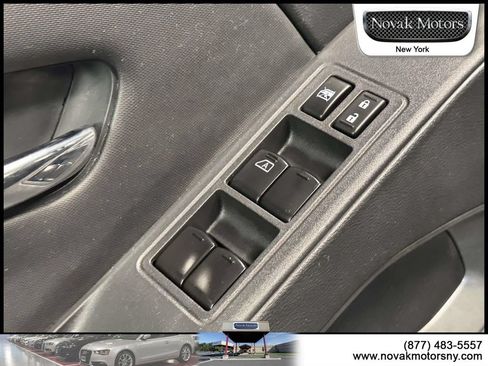 Used 2023 Nissan Frontier SV w/ SV Premium Package AWD/4WD image 13
