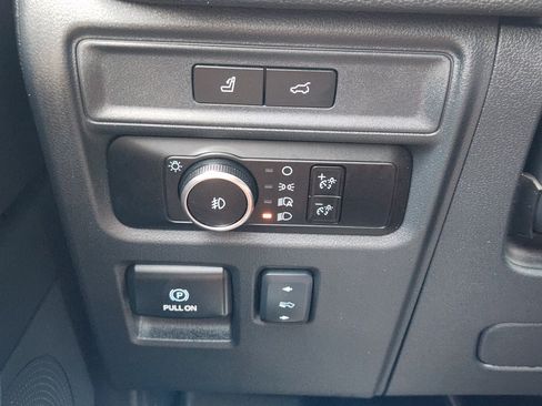 Used 2024 Ford Expedition Limited RWD image 21