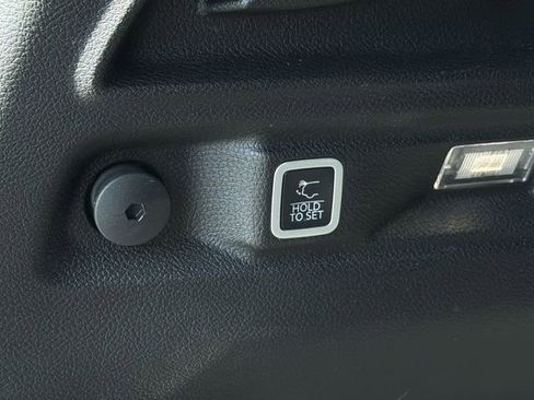 Used 2021 Jeep Grand Cherokee L Limited image 42