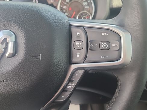 Used 2025 RAM 1500 Big Horn AWD/4WD image 32