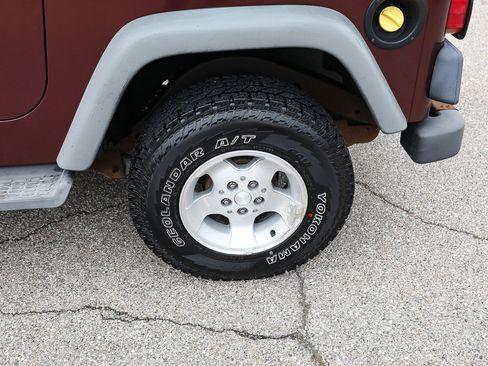 Used 2002 Jeep Wrangler Sport AWD/4WD image 3