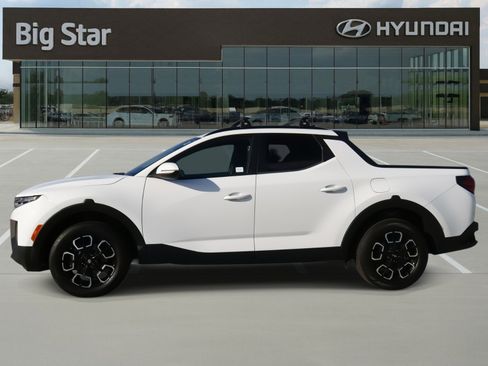 Used 2022 Hyundai Santa Cruz SEL Premium image 2