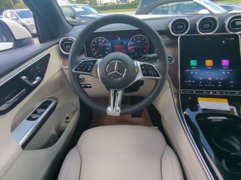 Certified 2026 Mercedes-Benz GLC 300 image 3
