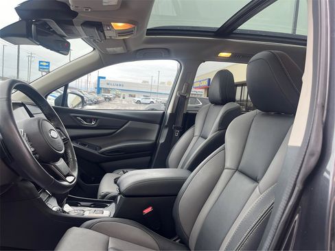 Used 2023 Subaru Ascent Onyx Edition image 9
