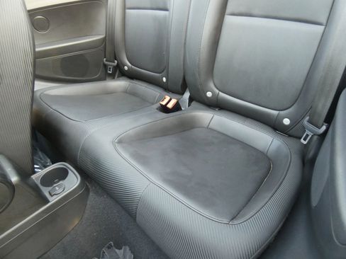 Used 2014 Volkswagen Beetle R-Line image 42