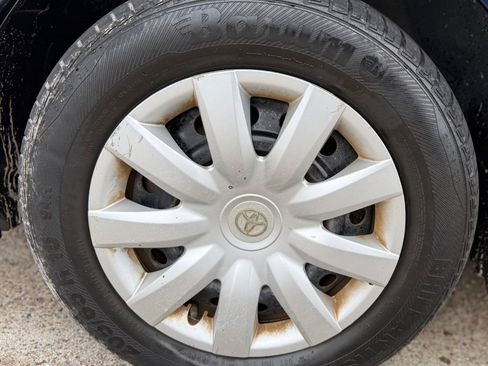 Used 2005 Toyota Camry LE image 21