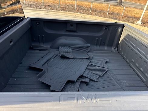 Used 2018 GMC Sierra 1500 SLE w/ SLE Value Package image 27