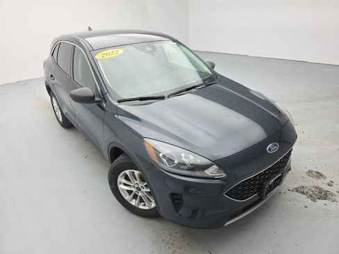 Used 2022 Ford Escape SE w/ Convenience Package image 1