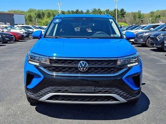 Certified 2023 Volkswagen Taos SE w/ Panoramic Sunroof Package AWD/4WD video 2