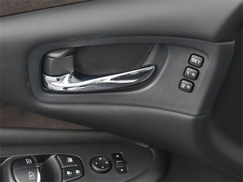 Used 2020 Nissan Murano Platinum image 11