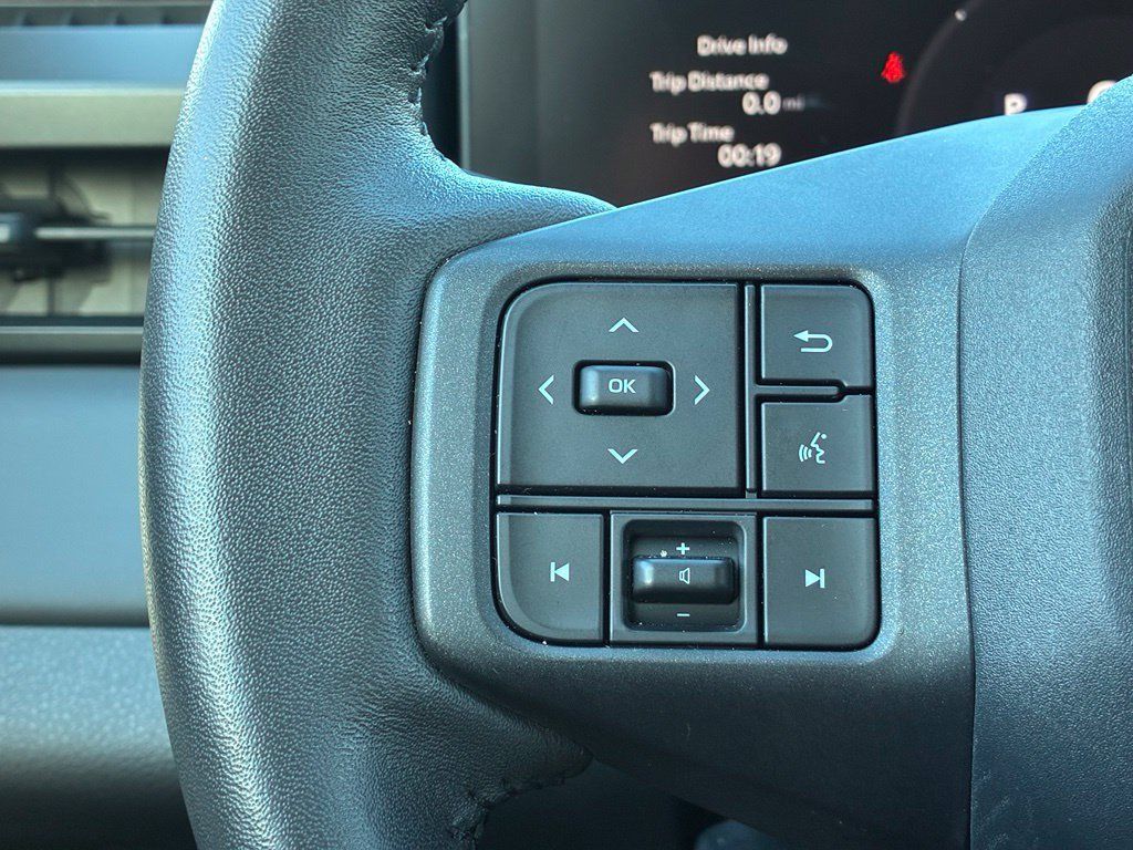 Used 2026 Toyota RAV4 XLE Premium AWD/4WD image 21
