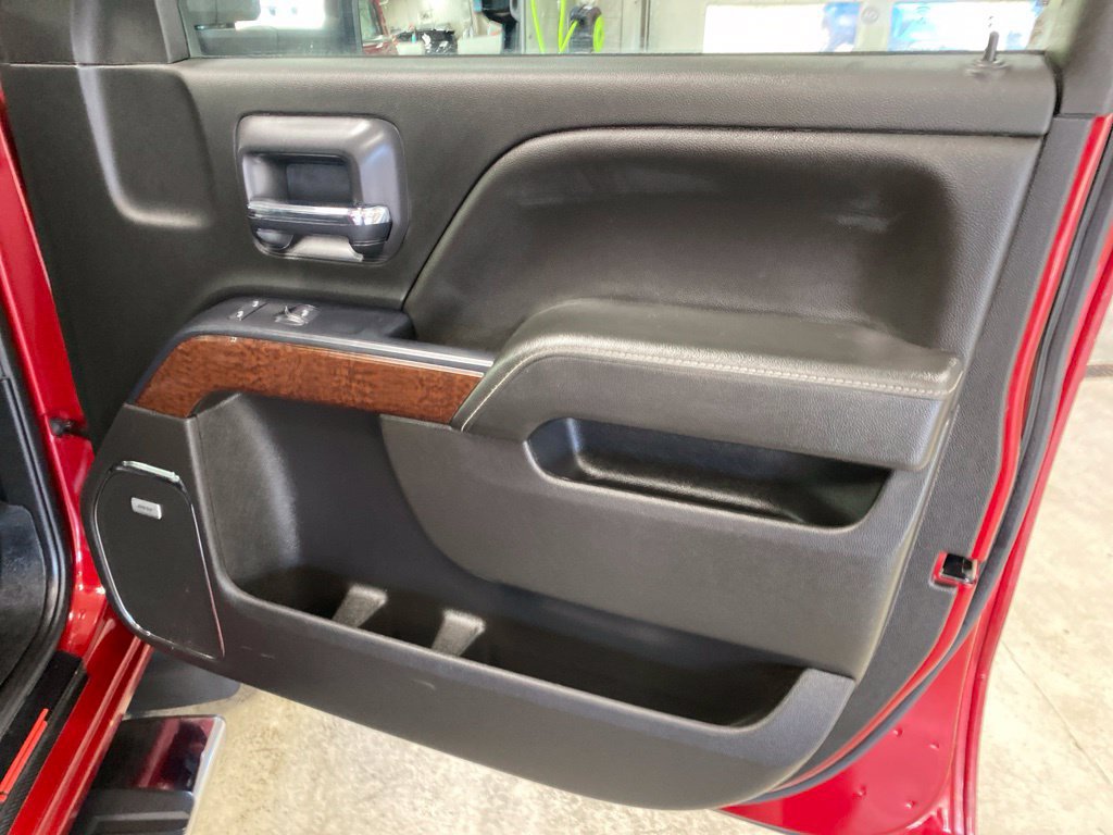 Used 2019 GMC Sierra 2500 SLT w/ Duramax Plus Package AWD/4WD image 26
