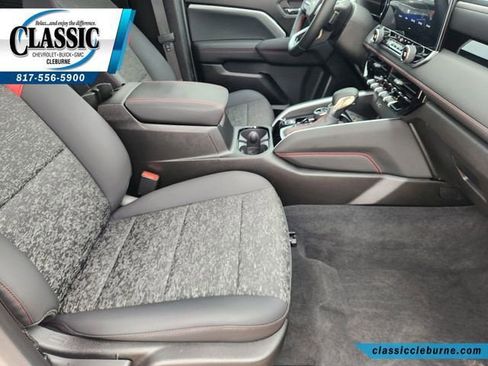 Used 2024 Chevrolet Colorado Z71 w/ Z71 Convenience Package 2 image 21