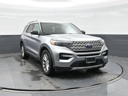 Used 2020 Ford Explorer Limited AWD/4WD image 12