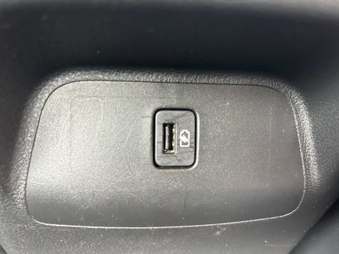 Used 2024 Nissan Sentra SV FWD image 24