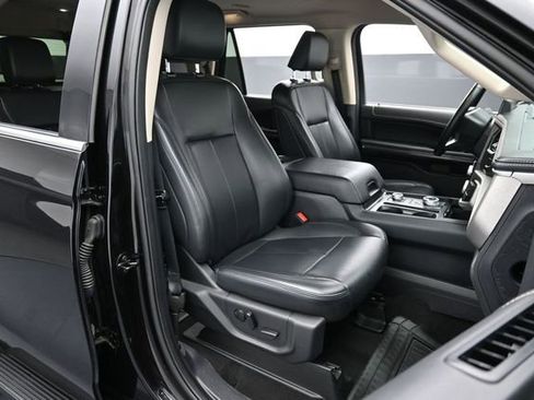 Used 2024 Ford Expedition XLT AWD/4WD image 29