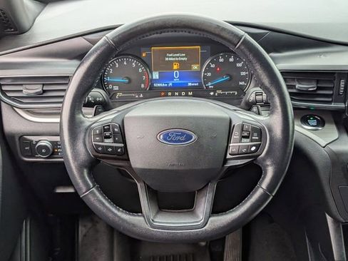 Used 2020 Ford Explorer XLT w/ Equipment Group 202A image 12