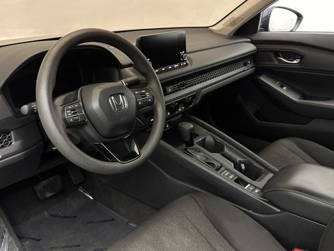 Used 2024 Honda Accord EX image 10