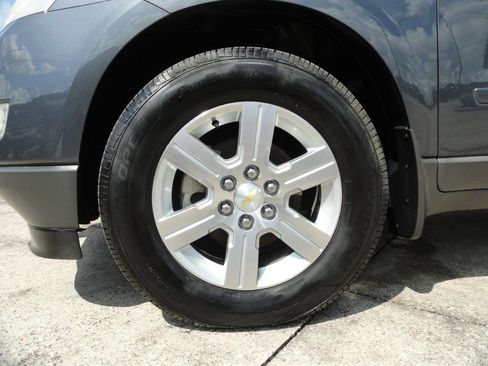 Used 2011 Chevrolet Traverse LT w/ Personal Connectivity Package FWD image 33