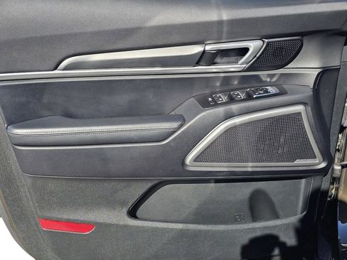 Used 2022 Kia Telluride S image 16