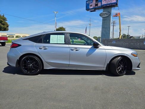 Used 2024 Honda Civic Sport image 3