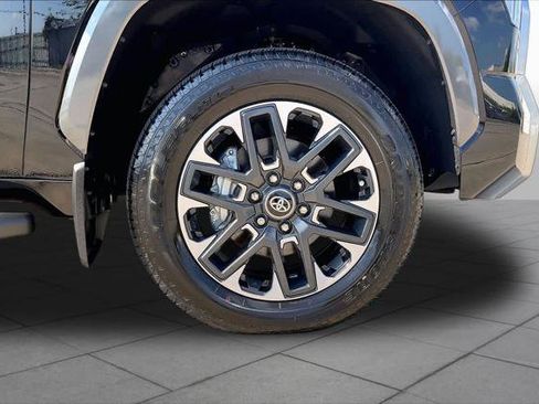 Certified 2026 Toyota Tundra Limited AWD/4WD image 11
