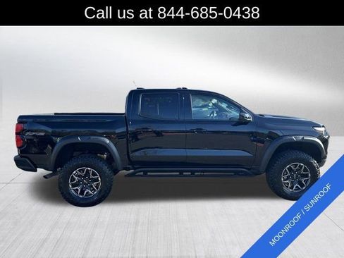 Used 2024 Chevrolet Colorado ZR2 w/ ZR2 Convenience Package III image 4