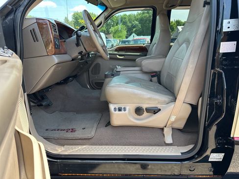 Used 2000 Ford F350 Lariat image 32