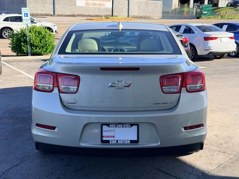 Used 2015 Chevrolet Malibu LT FWD image 5