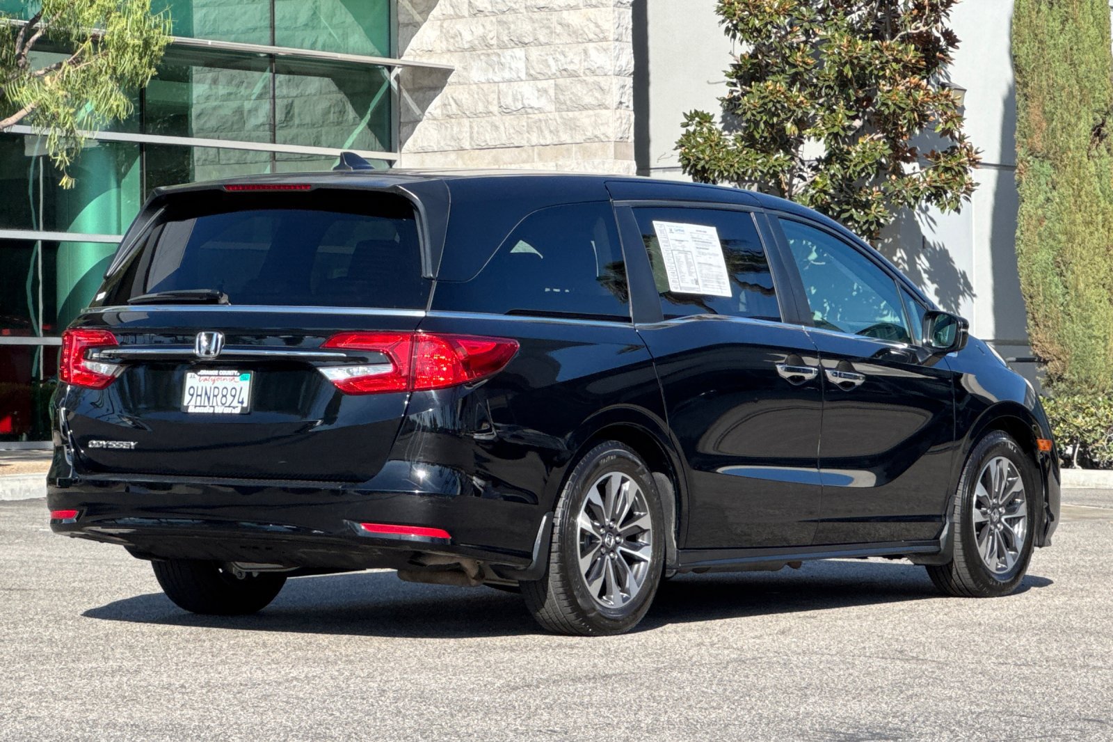 Used 2023 Honda Odyssey EX-L image 4