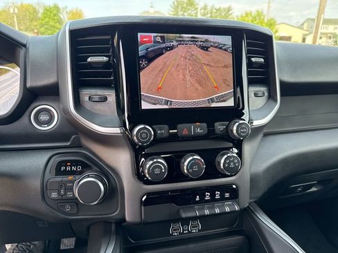 New 2026 RAM 1500 Express AWD/4WD image 13